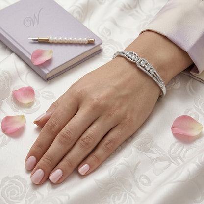 Queen Three Stone Bangle